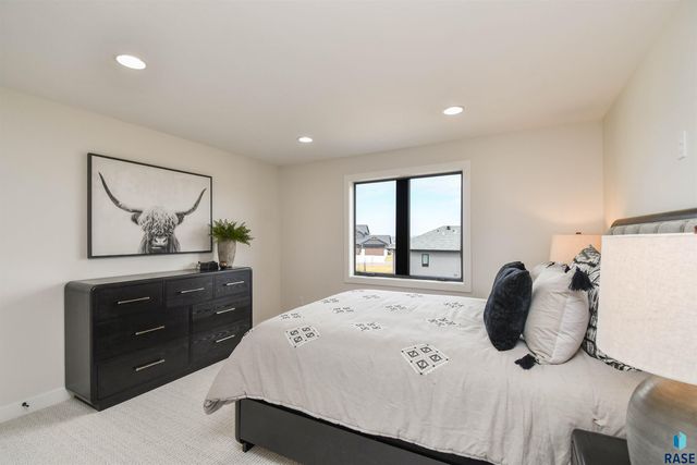 1504 W Bennett Dr Drive, Brandon, SD 57005