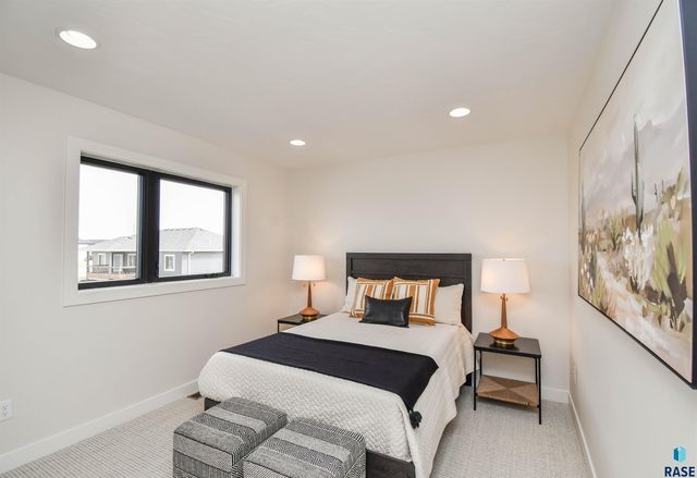 1504 W Bennett Dr Drive, Brandon, SD 57005