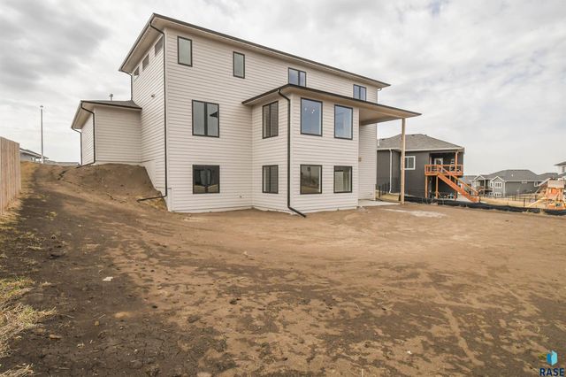 1504 W Bennett Dr Drive, Brandon, SD 57005