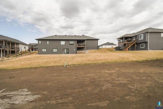 1504 W Bennett Dr Drive, Brandon, SD 57005