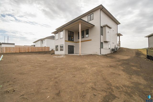 1504 W Bennett Dr Drive, Brandon, SD 57005