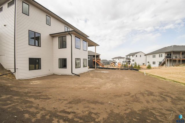 1504 W Bennett Dr Drive, Brandon, SD 57005