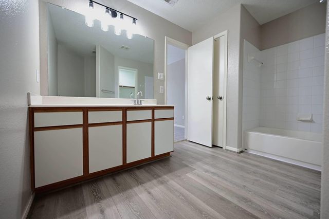 2810 Packard Elm Street, Houston, TX 77038
