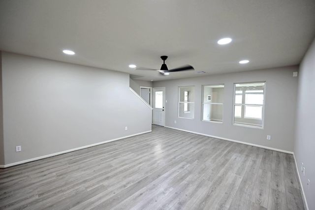 2810 Packard Elm Street, Houston, TX 77038