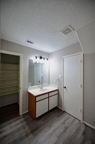 2810 Packard Elm Street, Houston, TX 77038