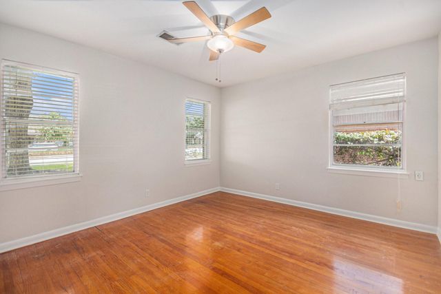 12847 Memorial Drive, Houston, TX 77024