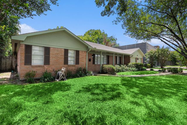 12847 Memorial Drive, Houston, TX 77024