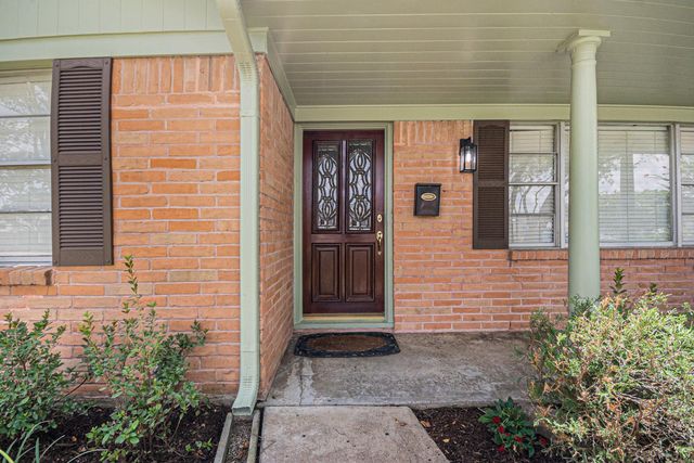 12847 Memorial Drive, Houston, TX 77024