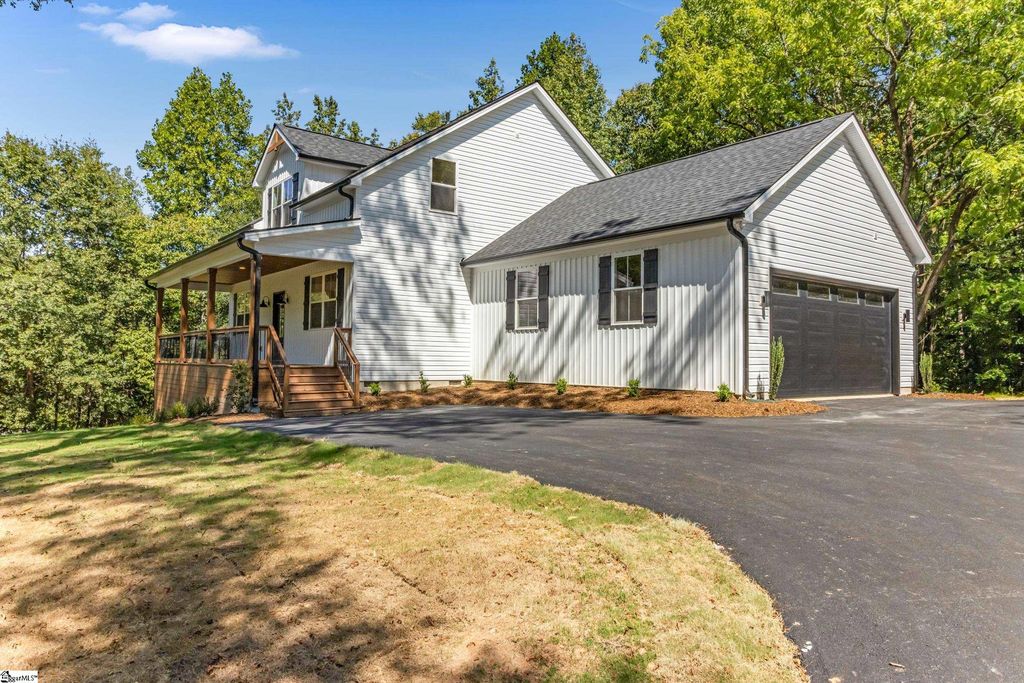 780 White Horse Road Extension, Travelers Rest, SC 29690
