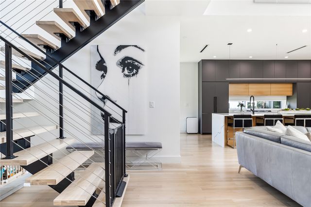 9943 Coppedge Lane, Dallas, TX 75220