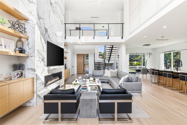 9943 Coppedge Lane, Dallas, TX 75220