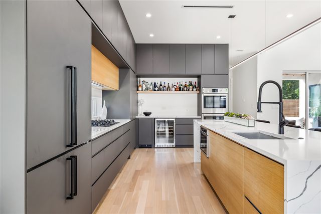 9943 Coppedge Lane, Dallas, TX 75220