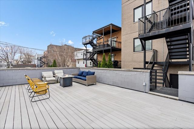 3033 N Clybourn Avenue 1, Chicago, IL 60618
