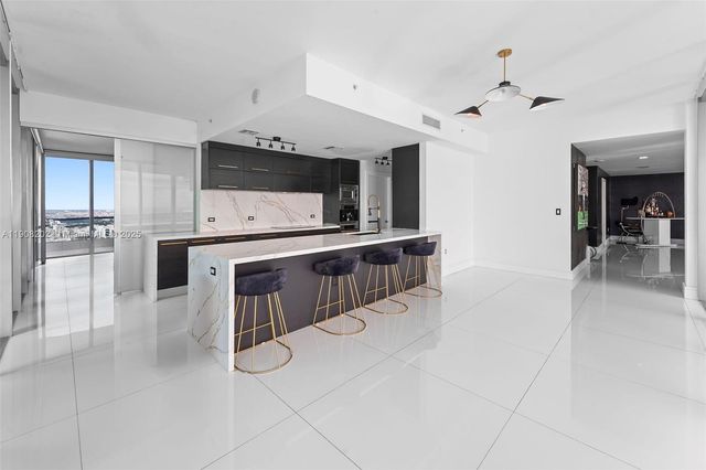 900 Biscayne Blvd PH6201, Miami, FL 33132