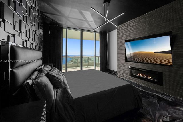 900 Biscayne Blvd PH6201, Miami, FL 33132