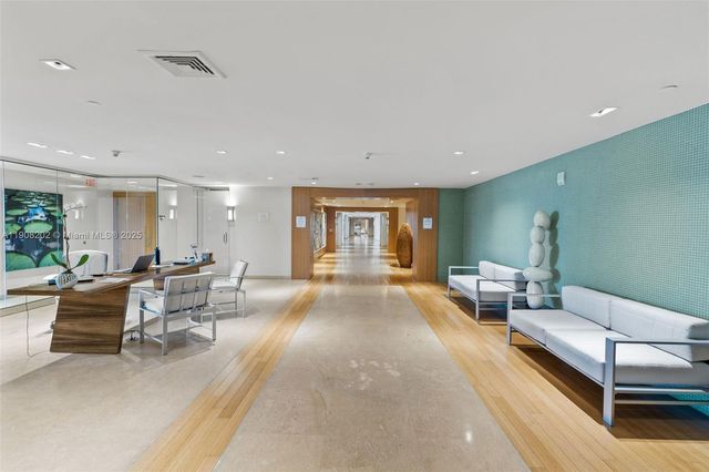 900 Biscayne Blvd PH6201, Miami, FL 33132