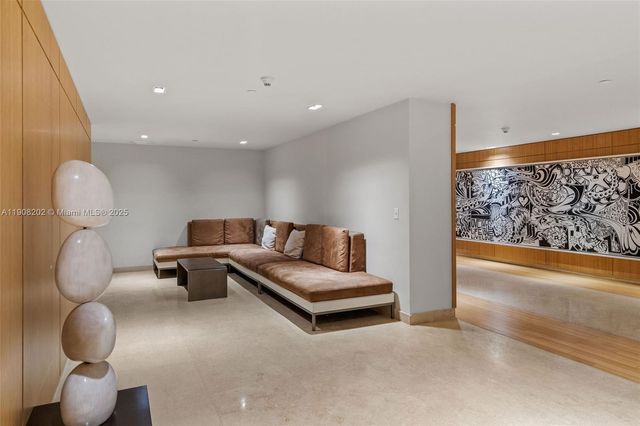 900 Biscayne Blvd PH6201, Miami, FL 33132