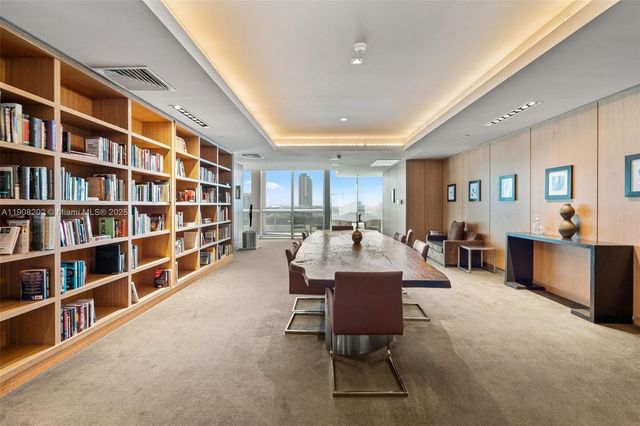 900 Biscayne Blvd PH6201, Miami, FL 33132