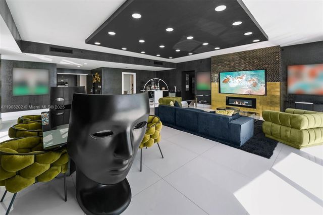 900 Biscayne Blvd PH6201, Miami, FL 33132