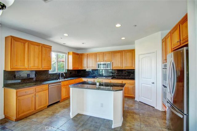 9350 Dauchy, Riverside, CA 92508