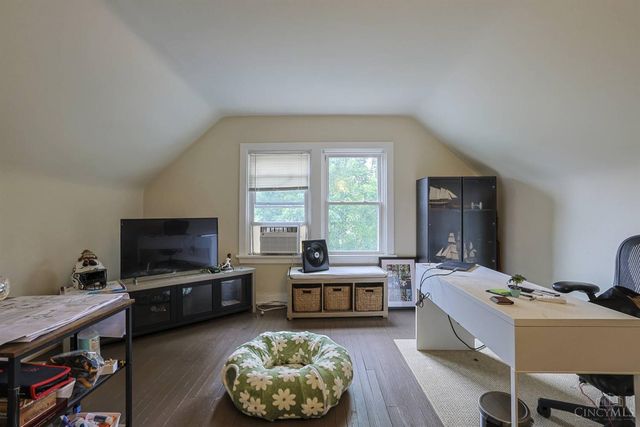 1268 Delta Avenue, Cincinnati, OH 45208