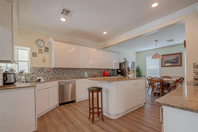 1407 Ella Circle, Houston, TX 77090