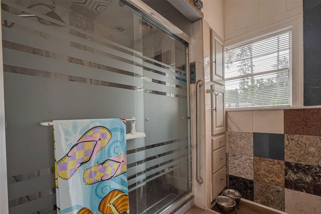 1407 Ella Circle, Houston, TX 77090