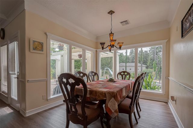 1407 Ella Circle, Houston, TX 77090