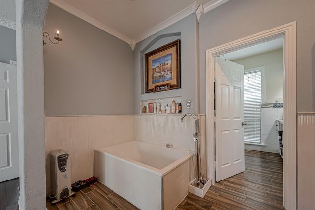 1407 Ella Circle, Houston, TX 77090