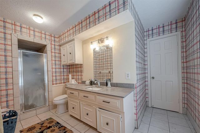 1407 Ella Circle, Houston, TX 77090