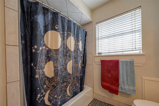 1407 Ella Circle, Houston, TX 77090