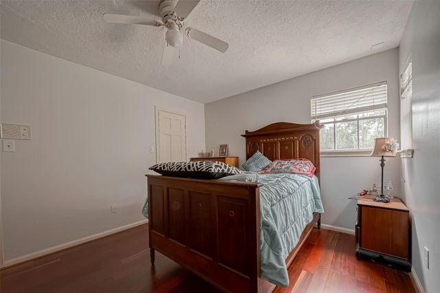 1407 Ella Circle, Houston, TX 77090