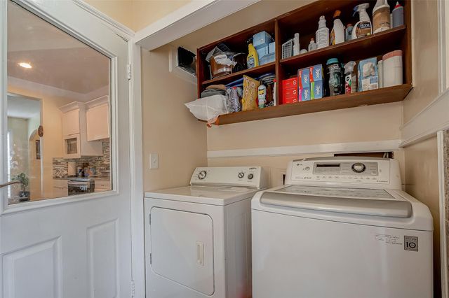 1407 Ella Circle, Houston, TX 77090