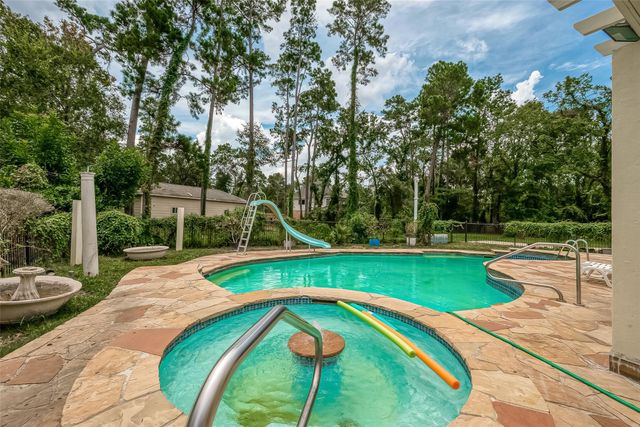 1407 Ella Circle, Houston, TX 77090