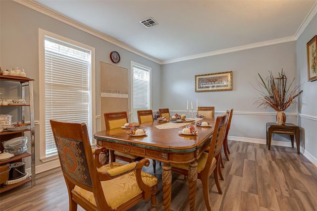 1407 Ella Circle, Houston, TX 77090