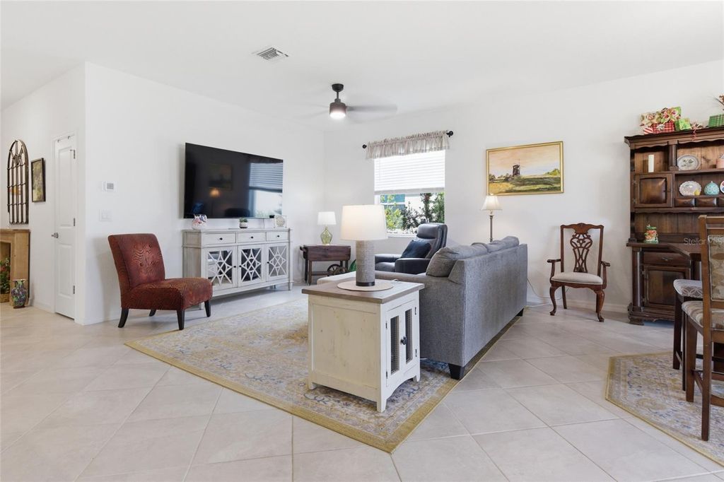 Image 10 of property listing at 19060 CABERNET COURT, Venice, FL 34293