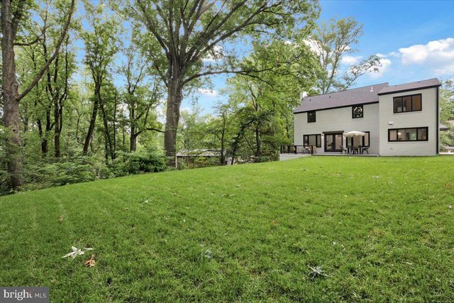 2520 N VERNON ST, Arlington, VA 22207