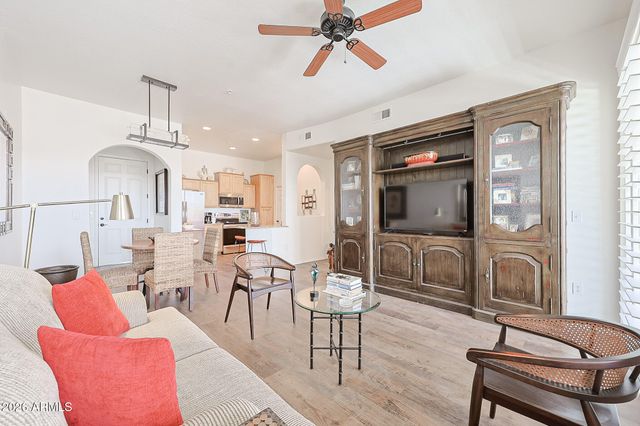 14575 W MOUNTAIN VIEW Boulevard 10313, Surprise, AZ 85374