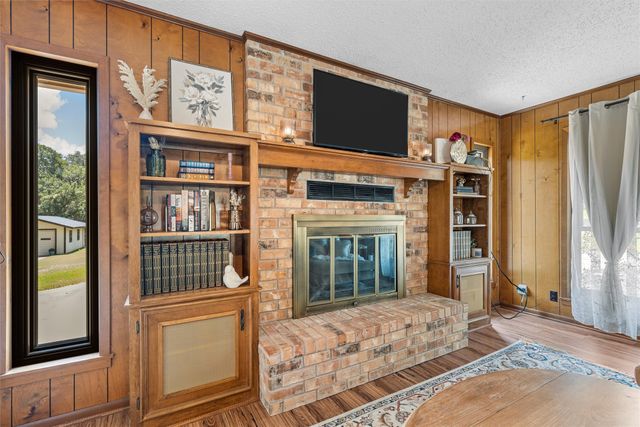 2402 White Street, Clifton, TX 76634
