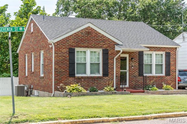 524 E 7th Street, Washington, MO 63090