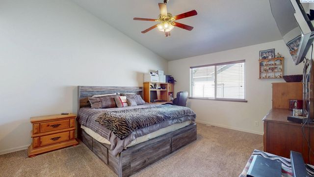 4010 S Palouse Street, Kennewick, WA 99337
