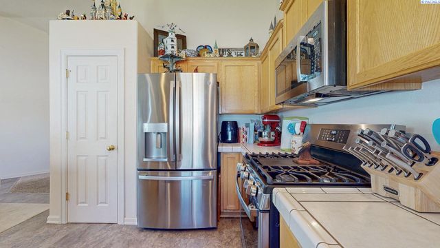 4010 S Palouse Street, Kennewick, WA 99337