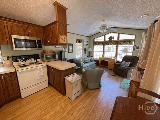 20 Clipper Circle, Hartwell, GA 30643