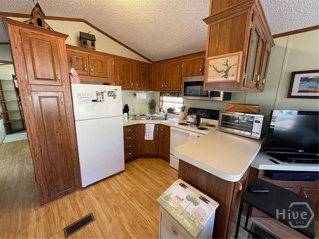 20 Clipper Circle, Hartwell, GA 30643