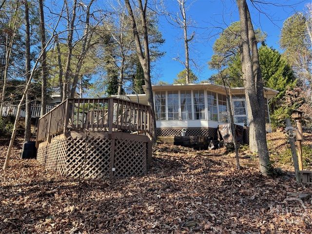 20 Clipper Circle, Hartwell, GA 30643