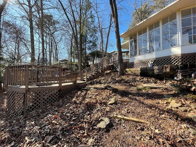 20 Clipper Circle, Hartwell, GA 30643