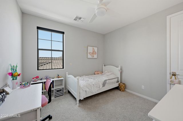 2296 E CANARY Drive, Gilbert, AZ 85297