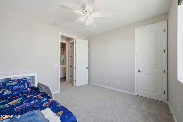 2296 E CANARY Drive, Gilbert, AZ 85297