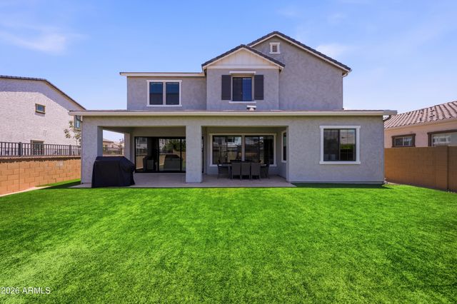 2296 E CANARY Drive, Gilbert, AZ 85297