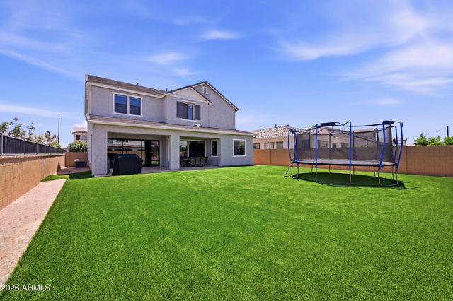 2296 E CANARY Drive, Gilbert, AZ 85297